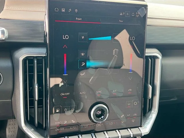 2026 GMC Acadia Elevation - Photo 11