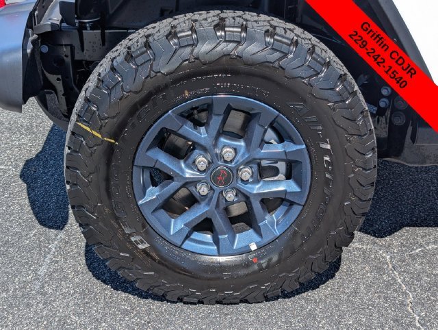 New 2026 Bright White Clearcoat Jeep  image 12