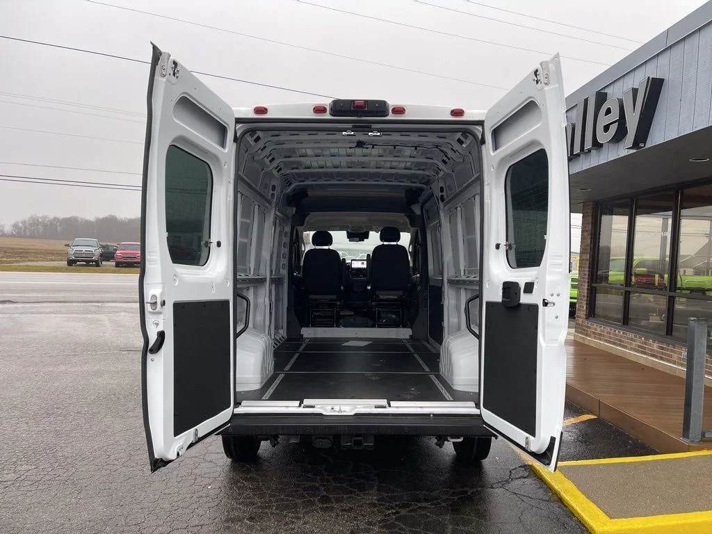 New 2025 Bright White Clear-Coat Exterior Paint RAM High Roof image 6