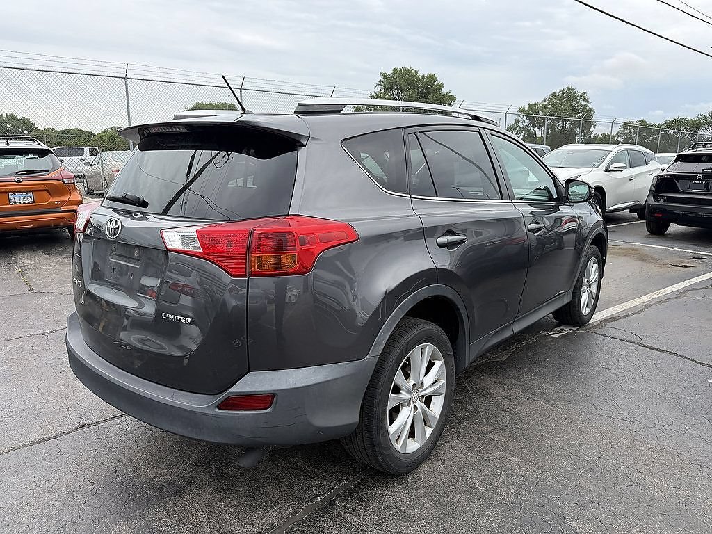 Used 2013 Magnetic Gray Metallic Toyota Limited image 4