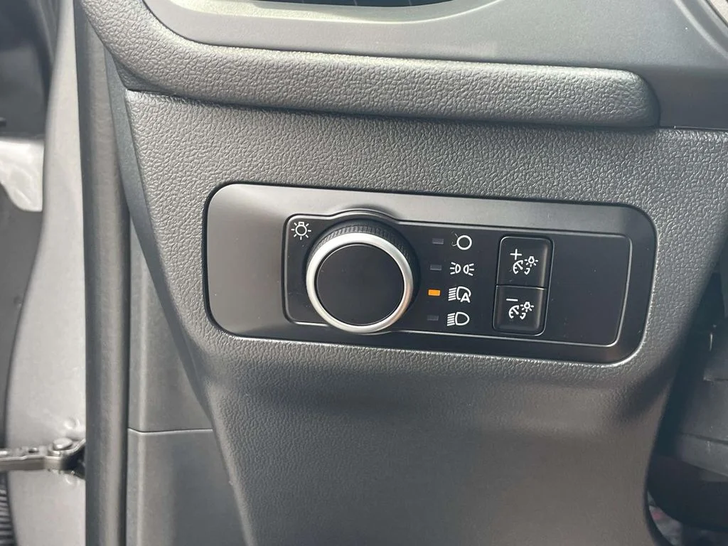 Used 2026 CARBONIZED GRAY METALLIC Ford Active image 21