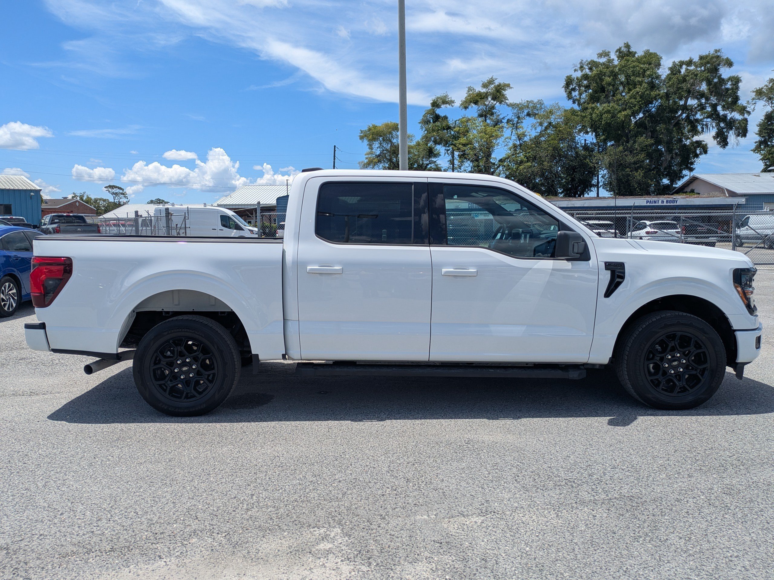 Used 2025  Ford XLT image 3