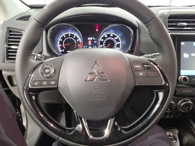 New 2026 Labrador Black Pearl Mitsubishi 2.0 SE image 14