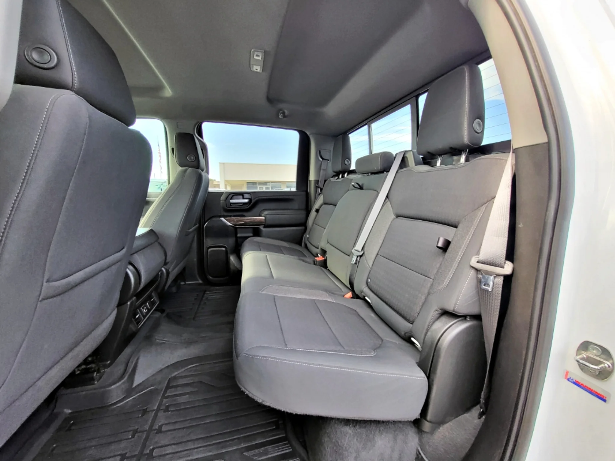 Used 2021 Summit White GMC SLE image 24