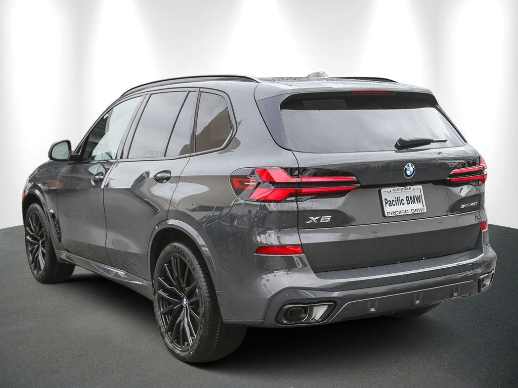 Used 2026 Dravit Grey Metallic BMW sDrive40i image 4