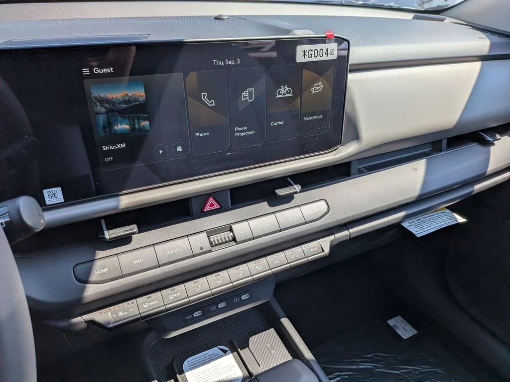 New 2027 Pale Gray Kia S image 16