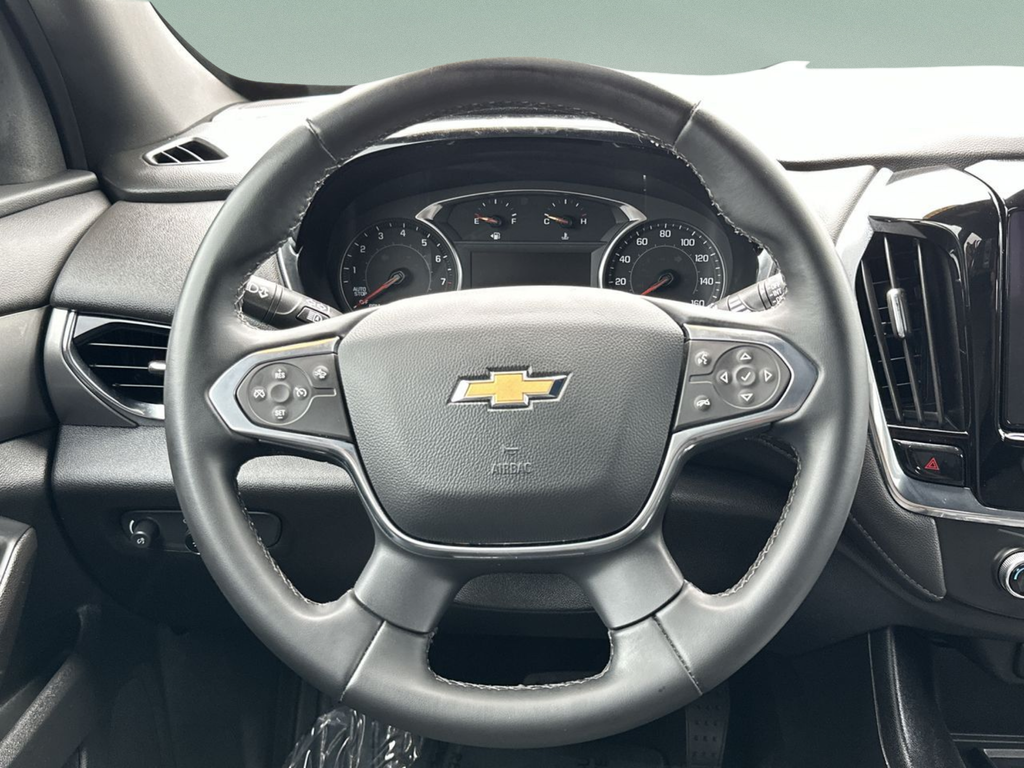 Used 2023 Gray Chevrolet LT image 25