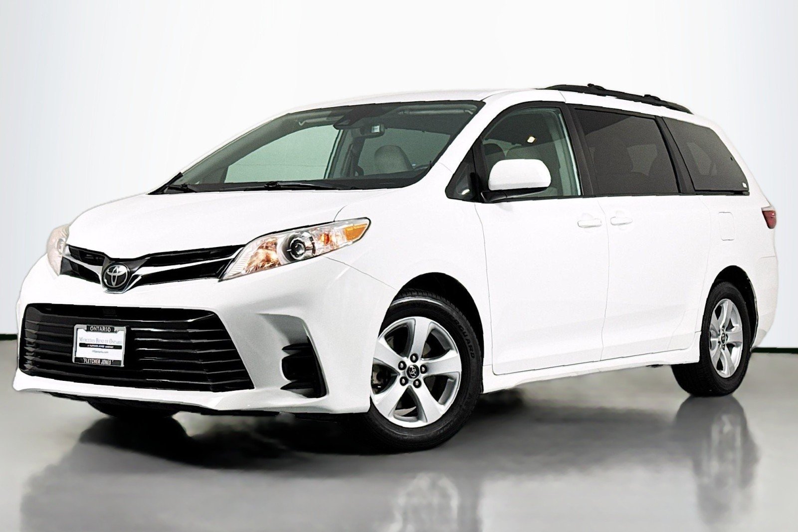 2019 Toyota Sienna LE