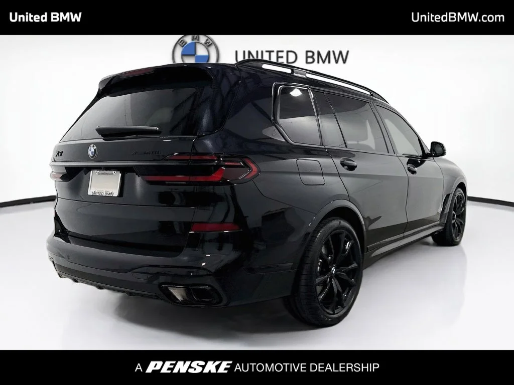 Used 2026 Black Sapphire Metallic BMW xDrive40i image 5