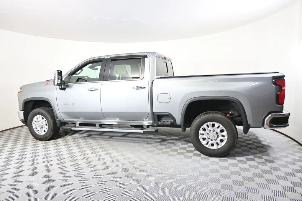 Used 2024 Gray Chevrolet LTZ image 3