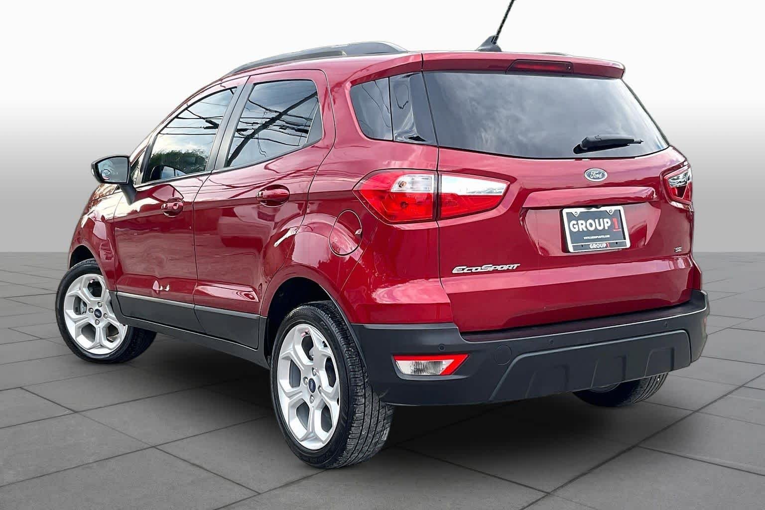Used 2021 Ruby Red Metallic Tinted Clearcoat Ford SE image 11
