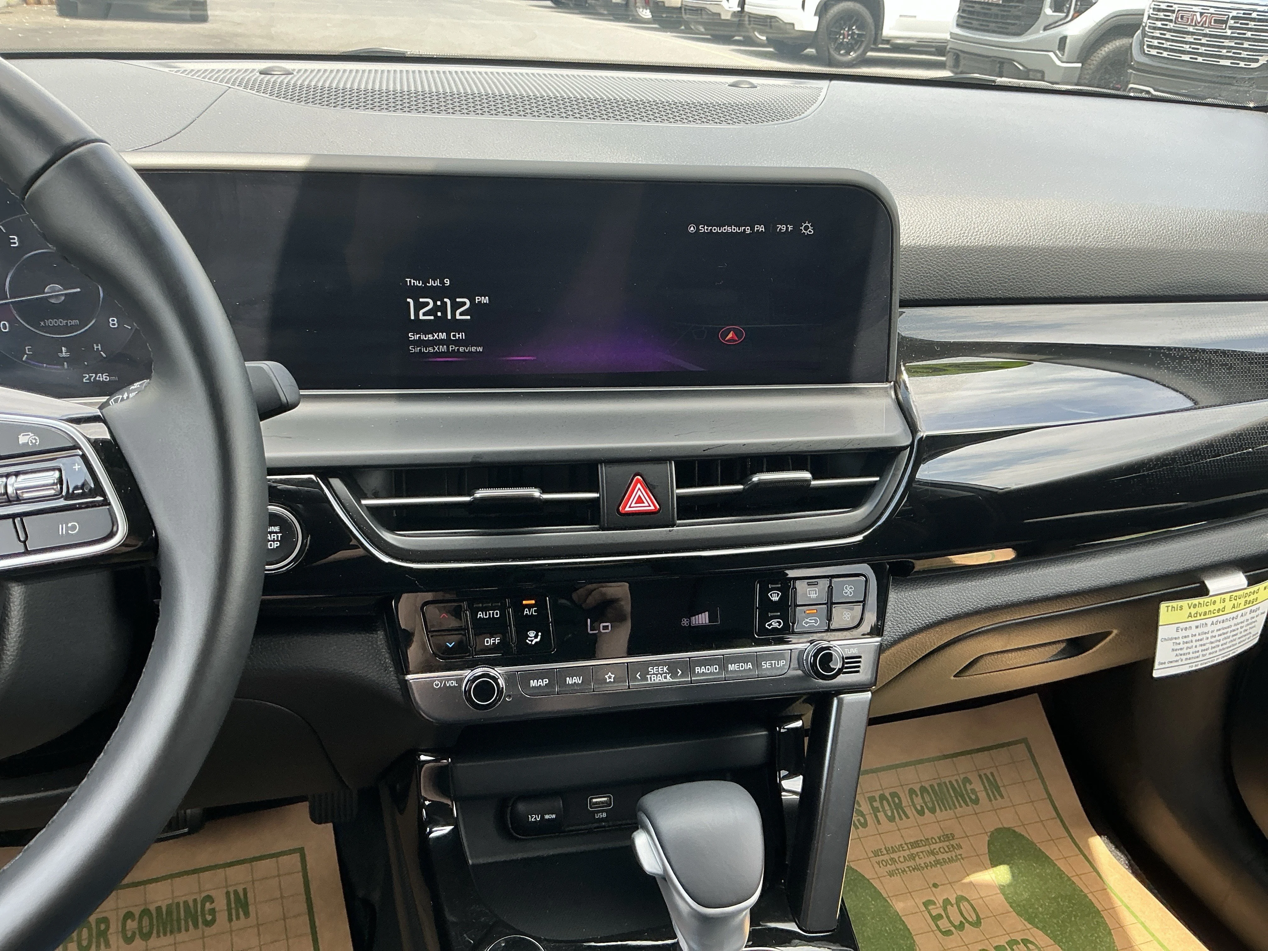 Used 2024 Snow White Pearl Kia X-Line image 21