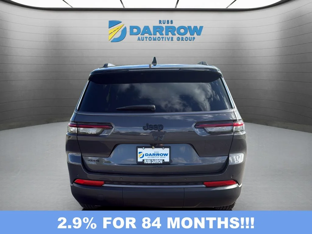 New 2026 Baltic Gray Metallic Clear-Coat Exterior Paint Jeep Altitude image 4
