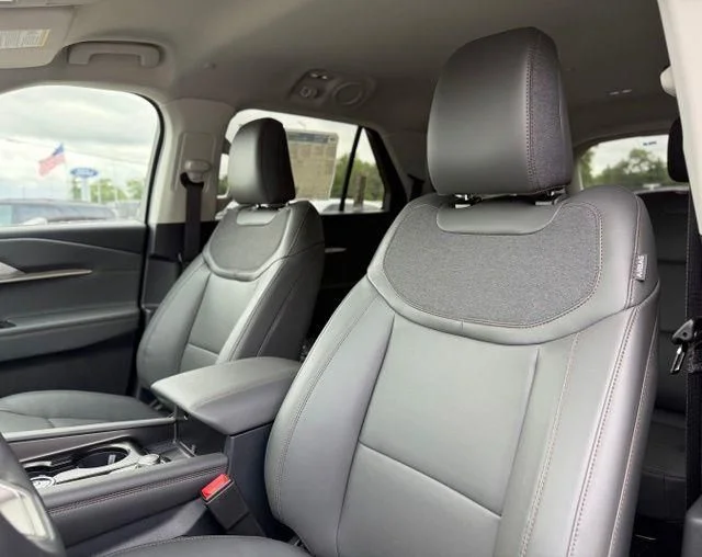 New 2026 Carbonized Gray Metallic Ford Active image 16