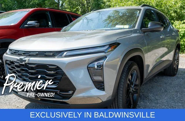 Used 2025 Gray Chevrolet ACTIV image 1