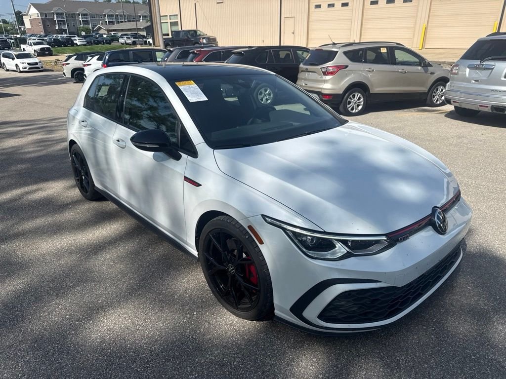 Used 2024 White Volkswagen S image 3