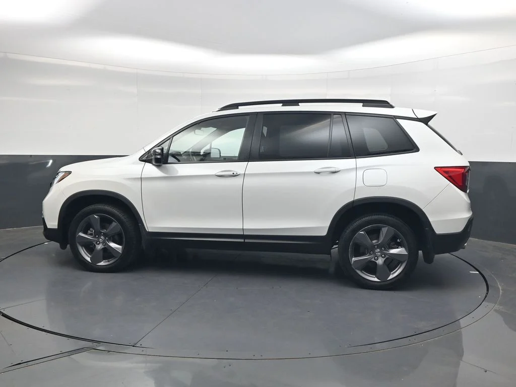 Used 2020 Platinum White Pearl Honda Touring image 7