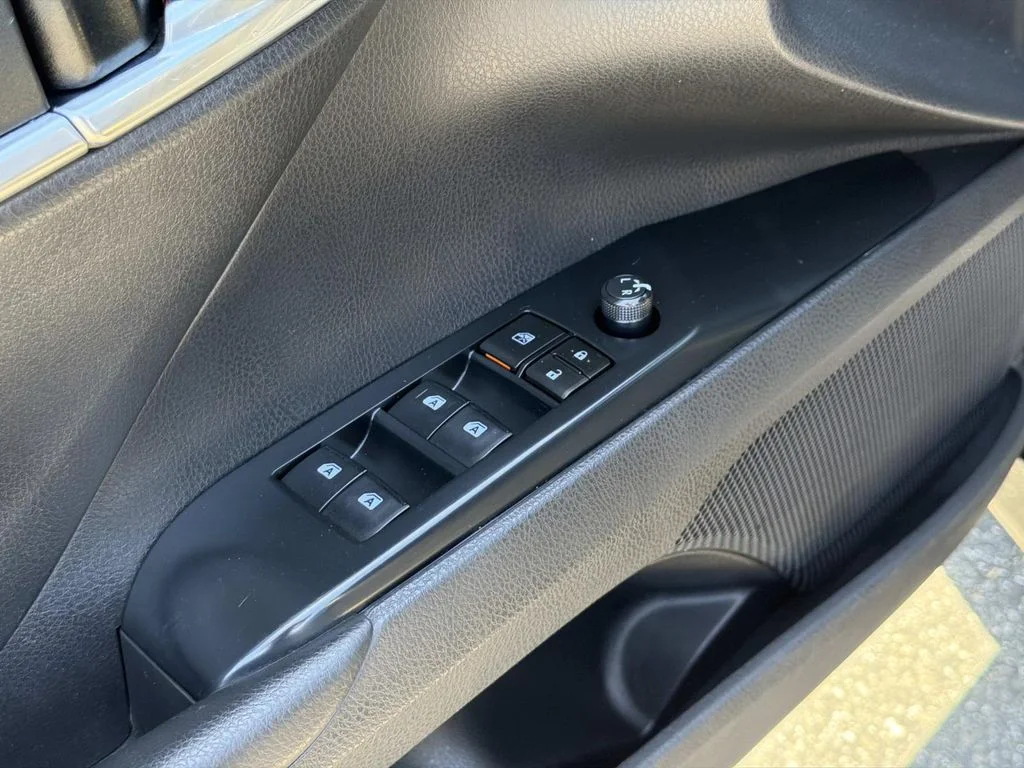 Used 2020 Midnight Black Metallic Toyota LE image 13