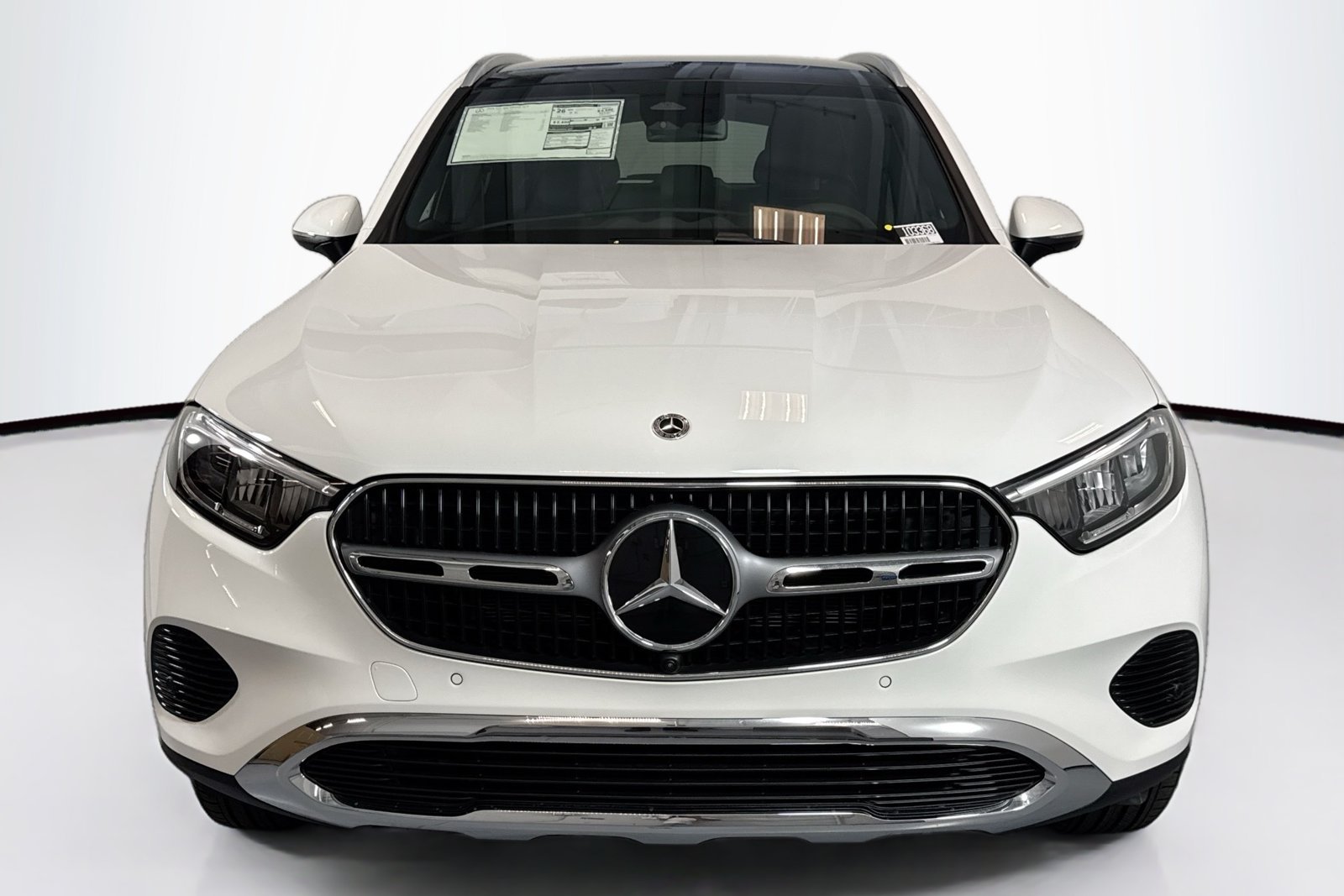 New 2026 Polar White Mercedes-Benz GLC 300 image 2