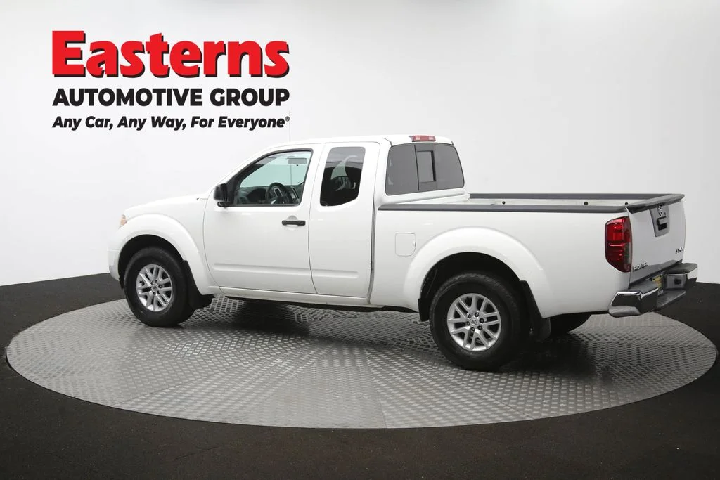 Used 2021 White Nissan SV image 61