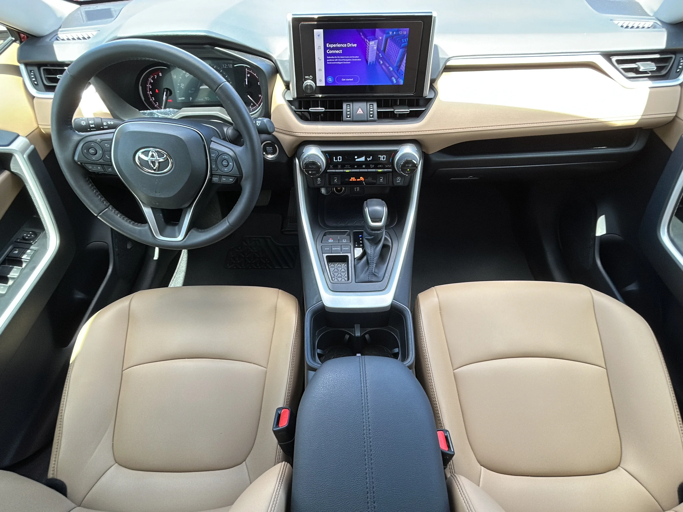 Used 2025 Pearl Toyota XLE Premium image 11