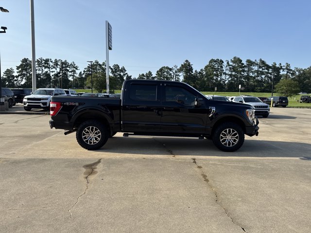 Used 2021  Ford Lariat image 4