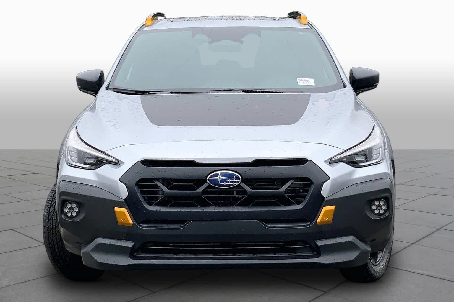 Used 2025 Ice Silver Metallic Subaru Wilderness image 4