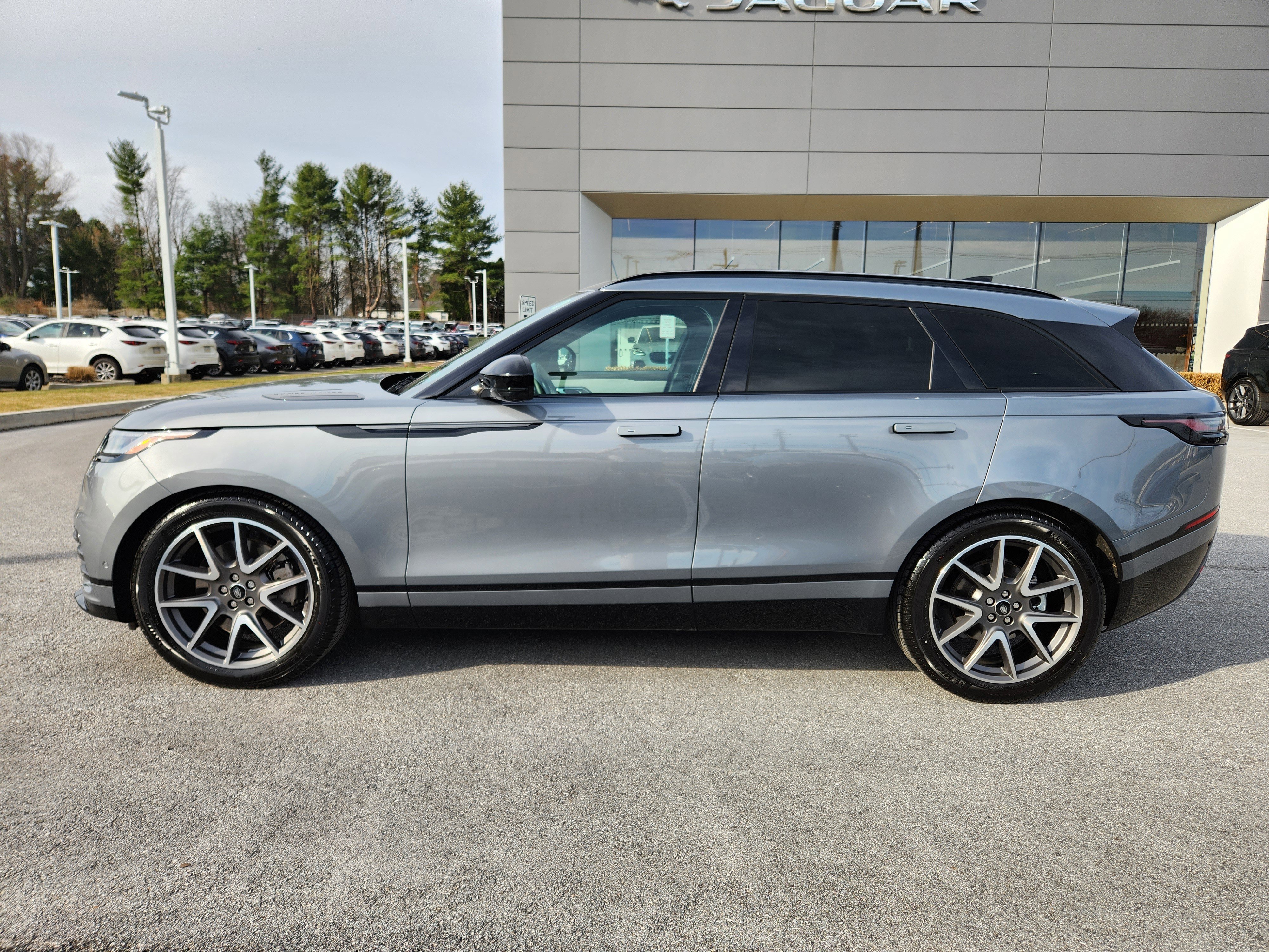 Certified Used 2026 Zadar Gray Premium Metallic Land Rover Dynamic SE image 5