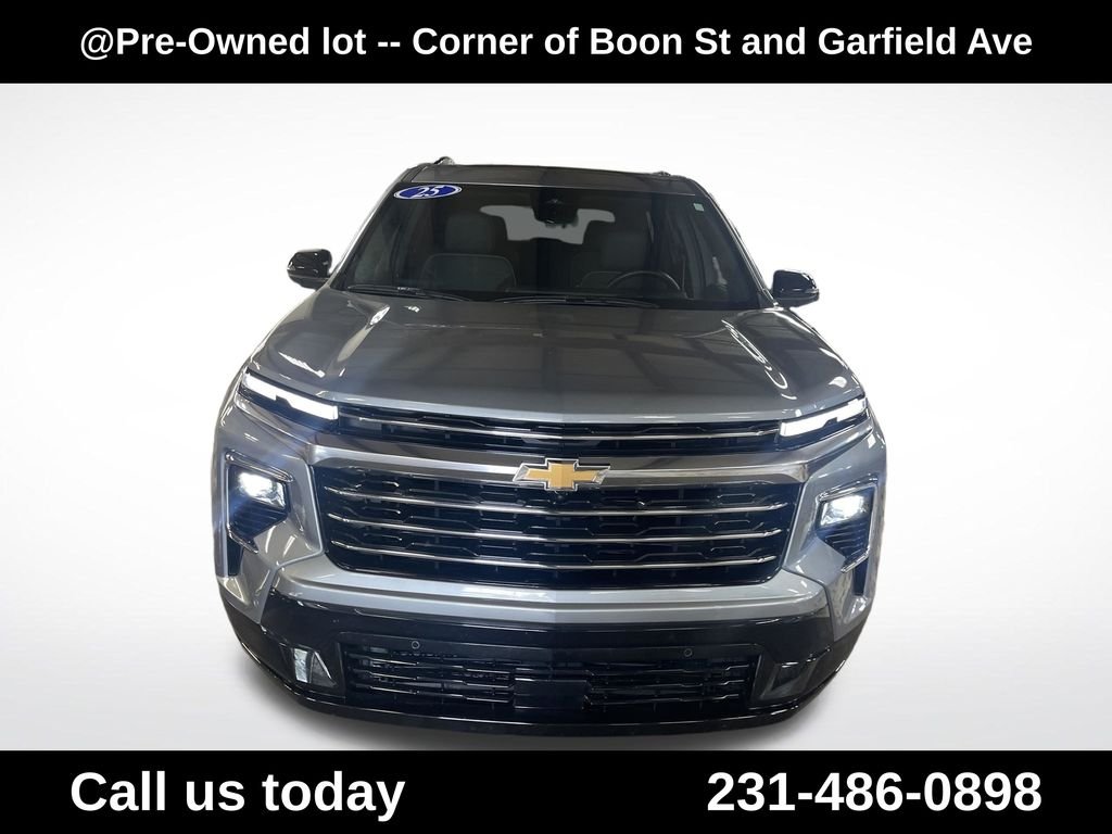 Used 2025 Gray Chevrolet High Country image 8