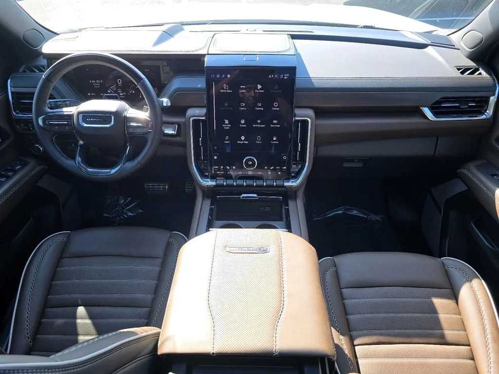 2026 GMC Yukon Denali Ultimate - Photo 39