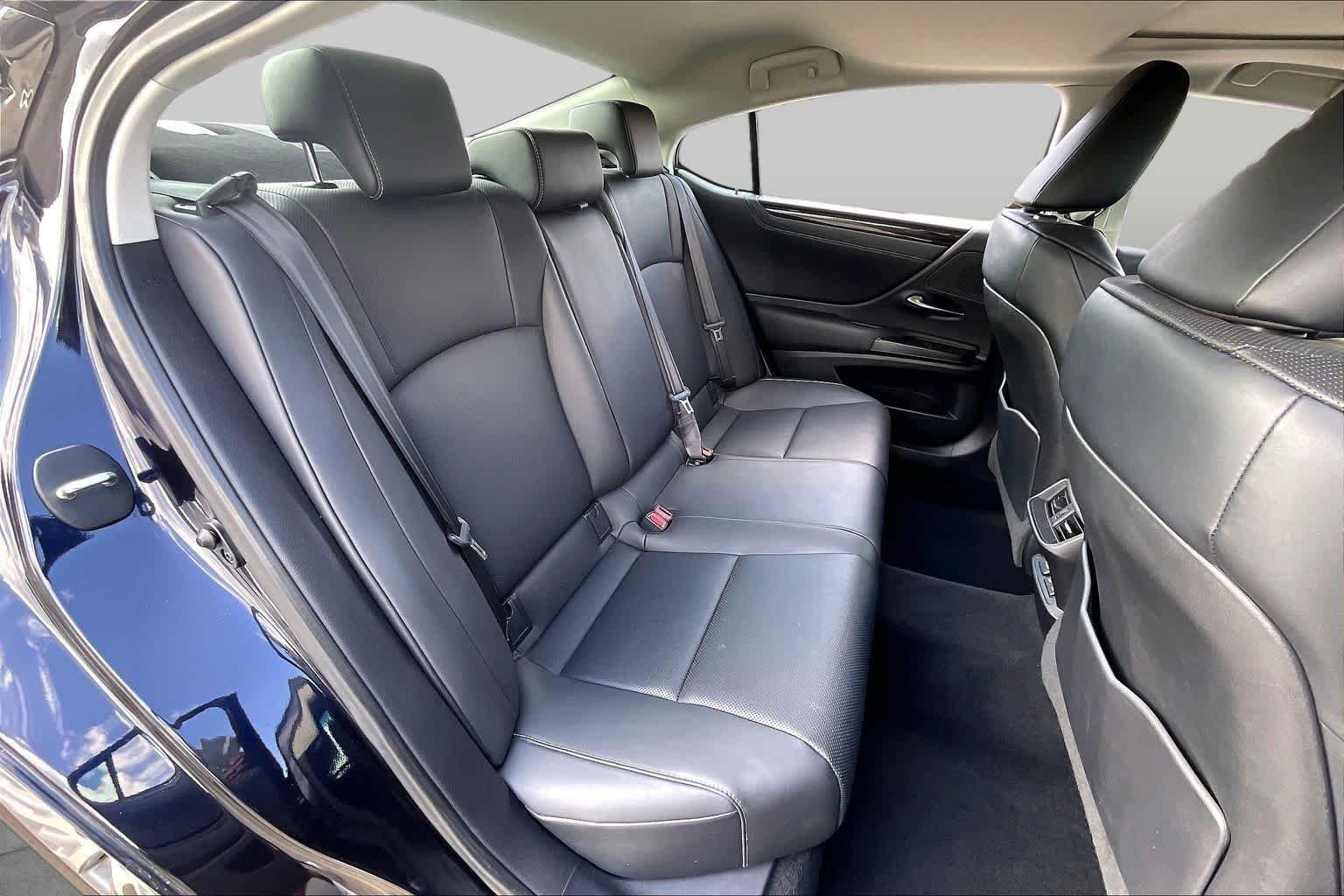 Used 2020 Nightfall Mica Lexus  image 17