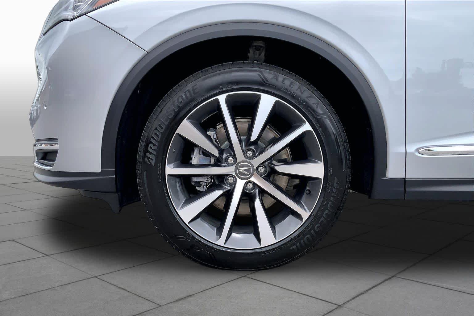 Used 2026 Solar Silver Metallic Acura w/Technology Package image 11