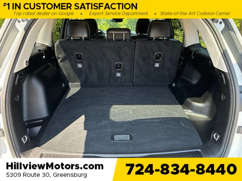 Used 2023 Bright White Clearcoat Jeep Limited image 18