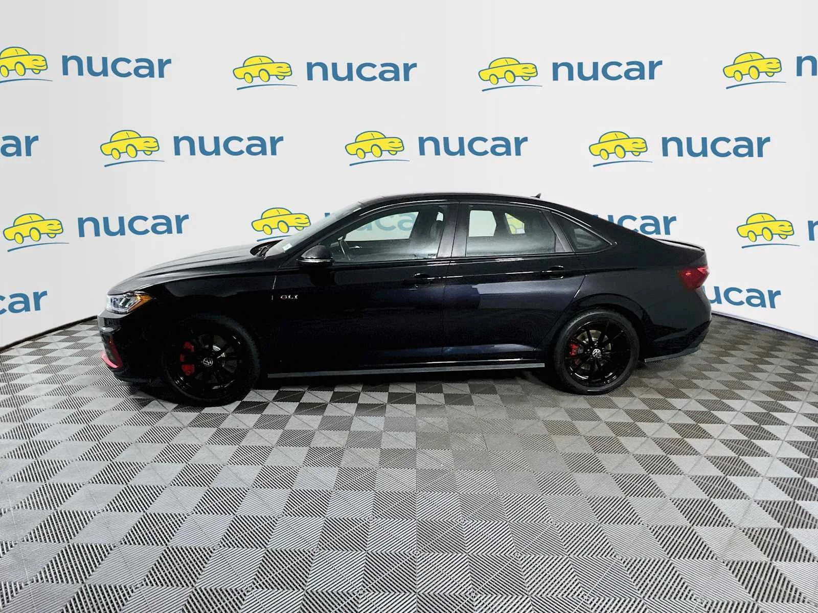 Used 2025 Deep Black Pearl Volkswagen Autobahn image 4