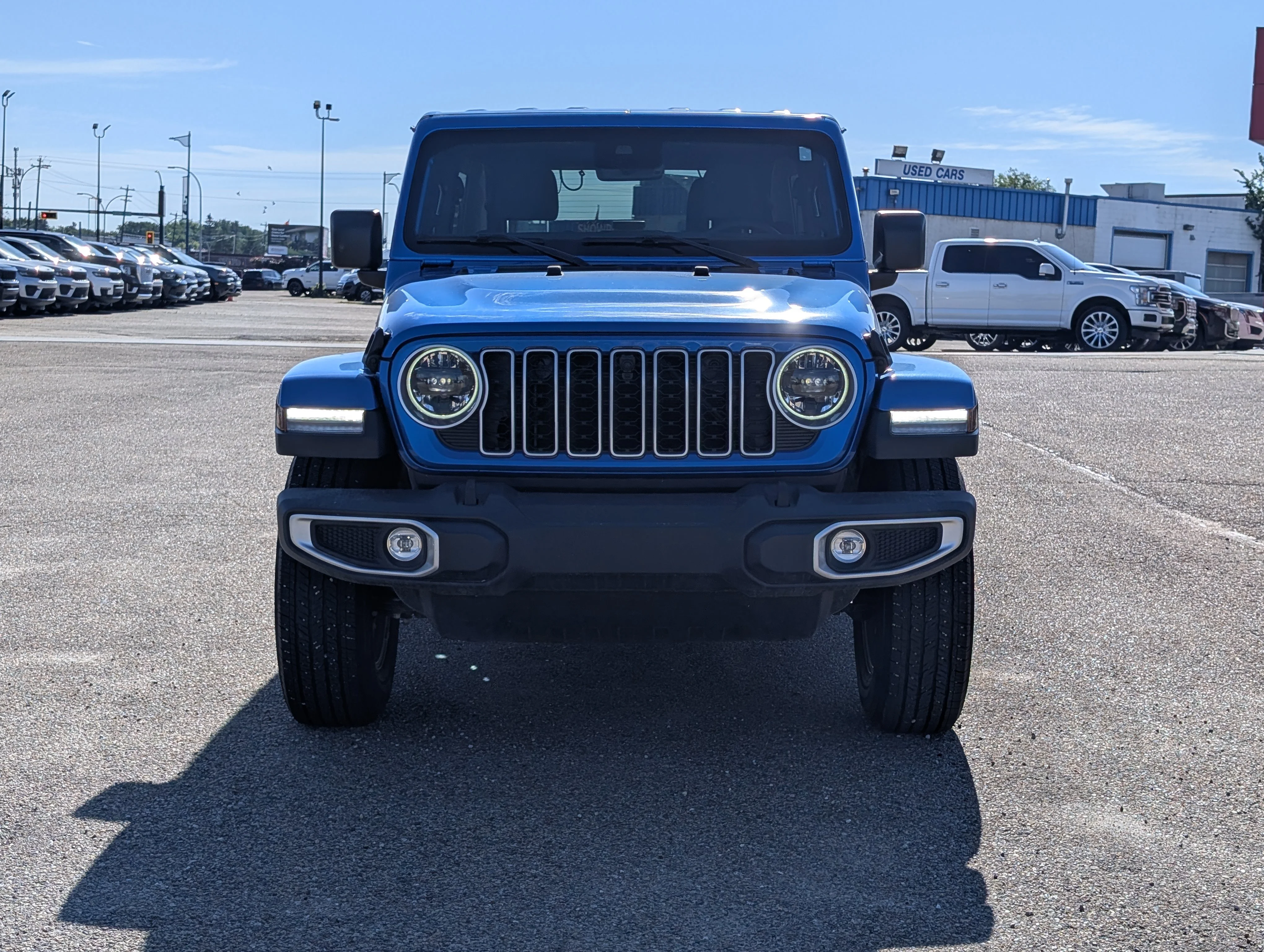 New 2025 Hydro Blue Pearl Jeep Sahara image 10