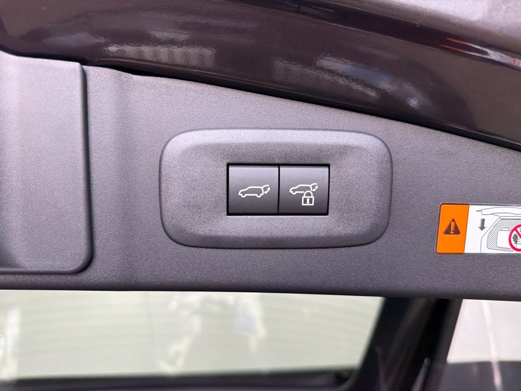 New 2026 Cloudburst Gray and Black Onyx Lexus  550e F SPORT AWD image 28
