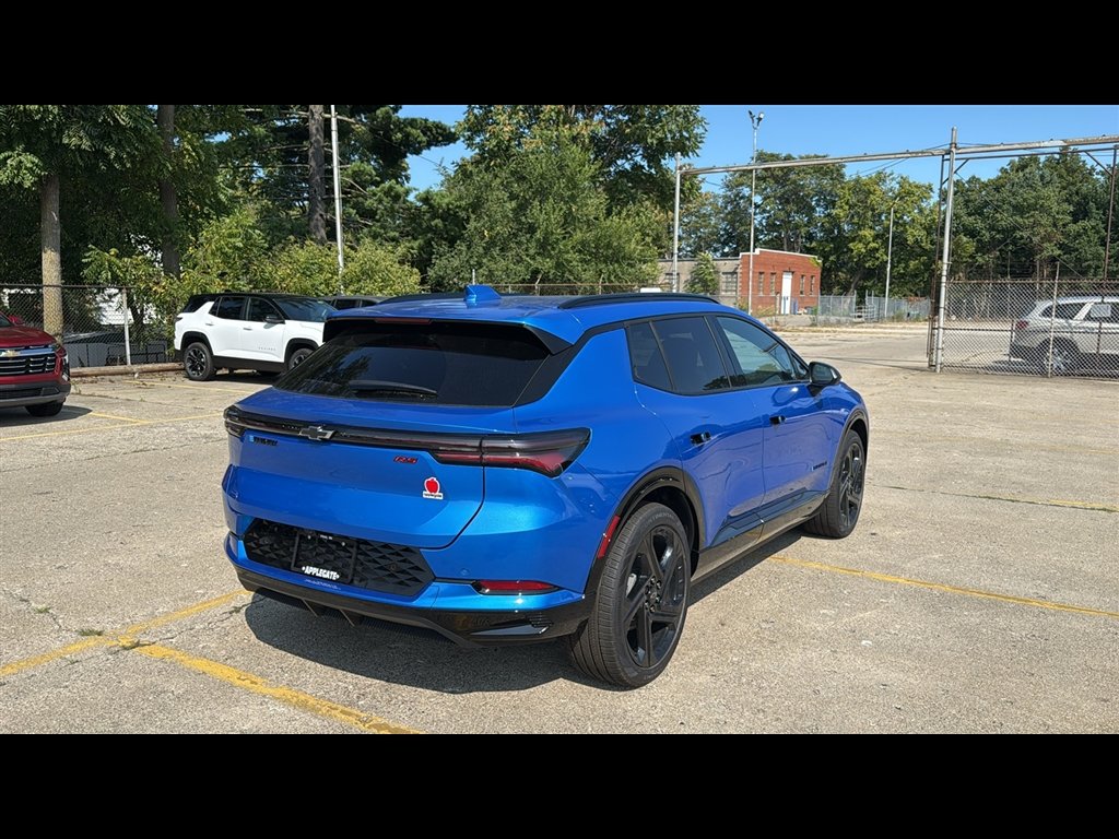 2025 Chevrolet Equinox EV RS - Photo 5
