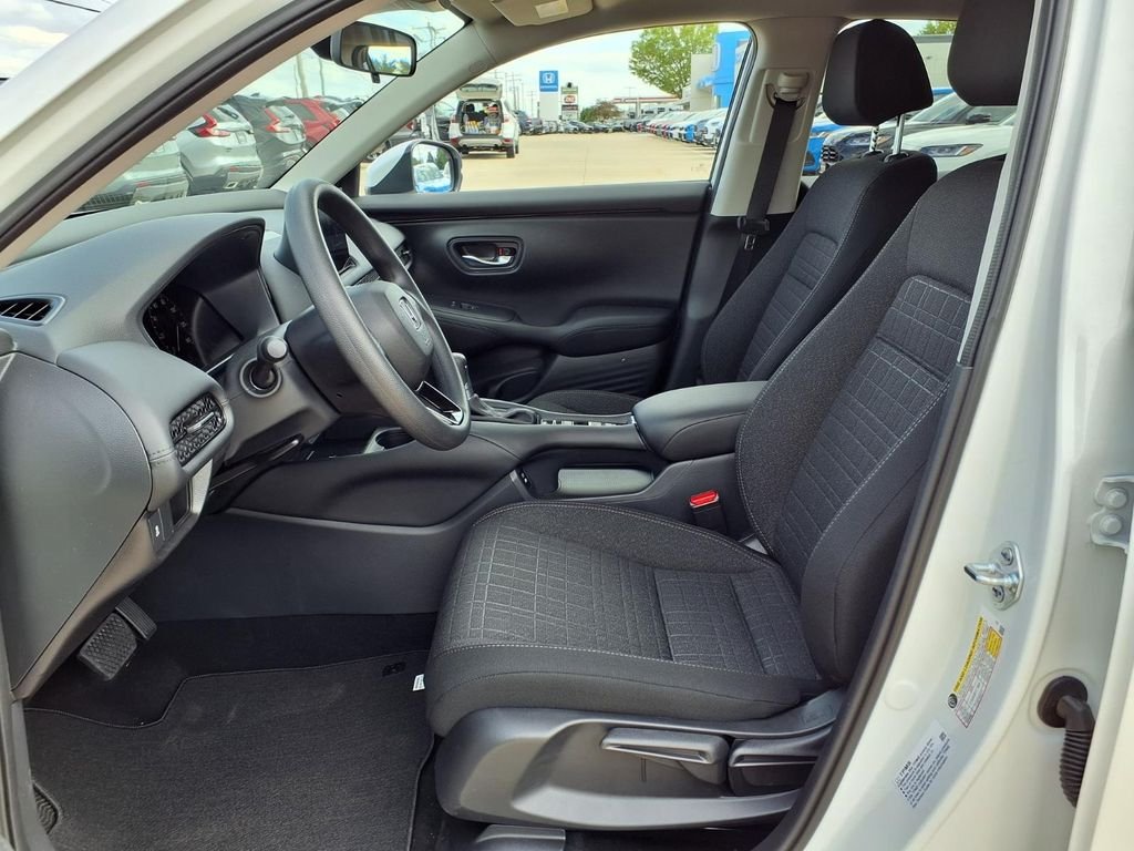 New 2027 Platinum White Pearl Honda LX image 13