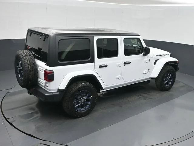 New 2026 Bright White Clear-Coat Exterior Paint Jeep 85th Anniversary Edition image 34