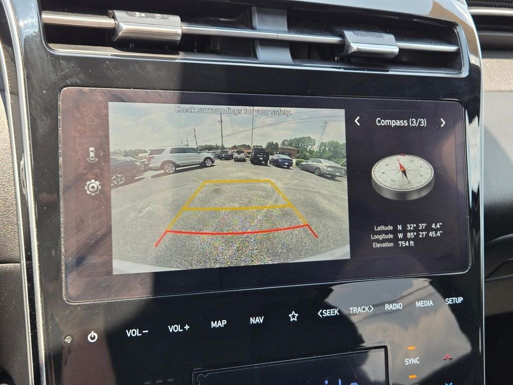 Used 2024 Silver Hyundai SEL image 28