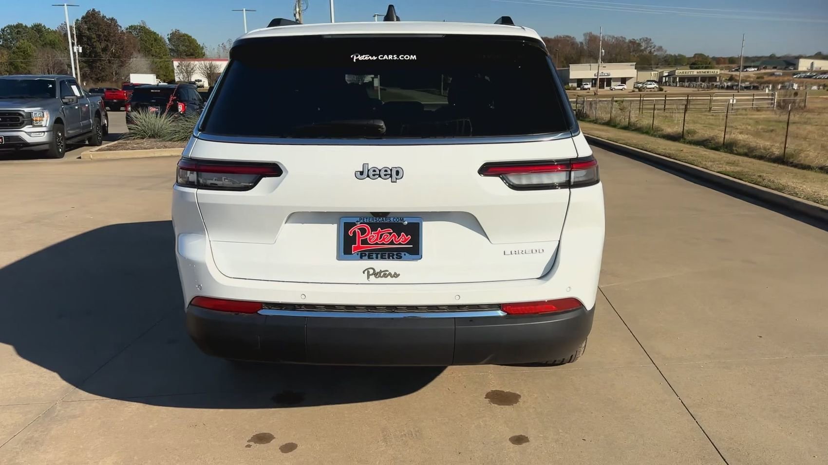 New 2025 Bright White Clearcoat Jeep Laredo image 8