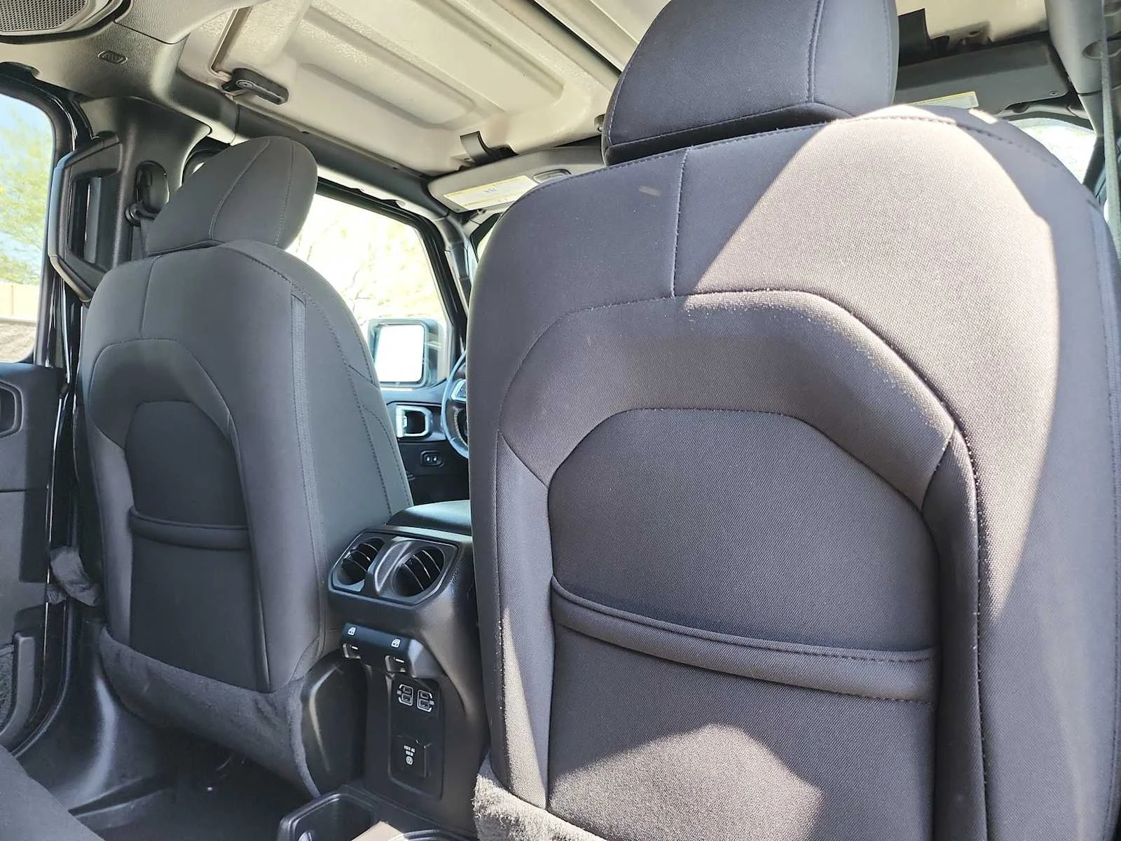 Used 2022 Black Clearcoat Jeep Unlimited Sahara image 16