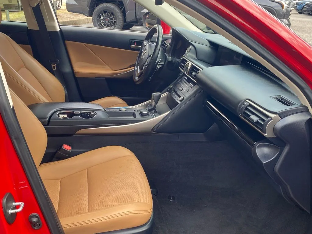 Used 2019 Red Lexus 300 image 18