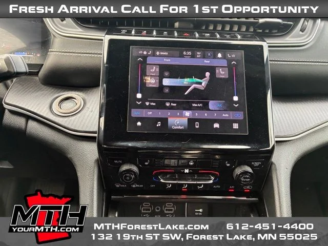 Used 2023 Black Jeep Altitude image 12