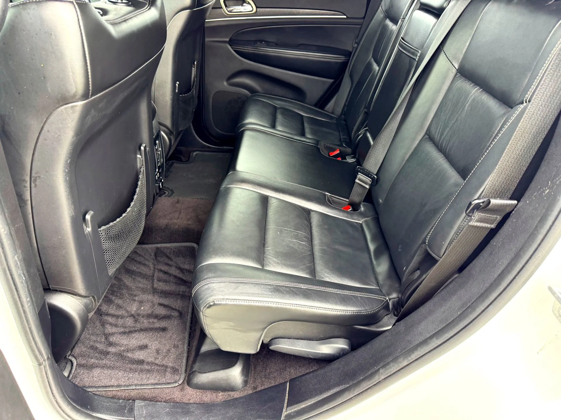 Used 2016 Bright White Clearcoat Jeep Limited image 17
