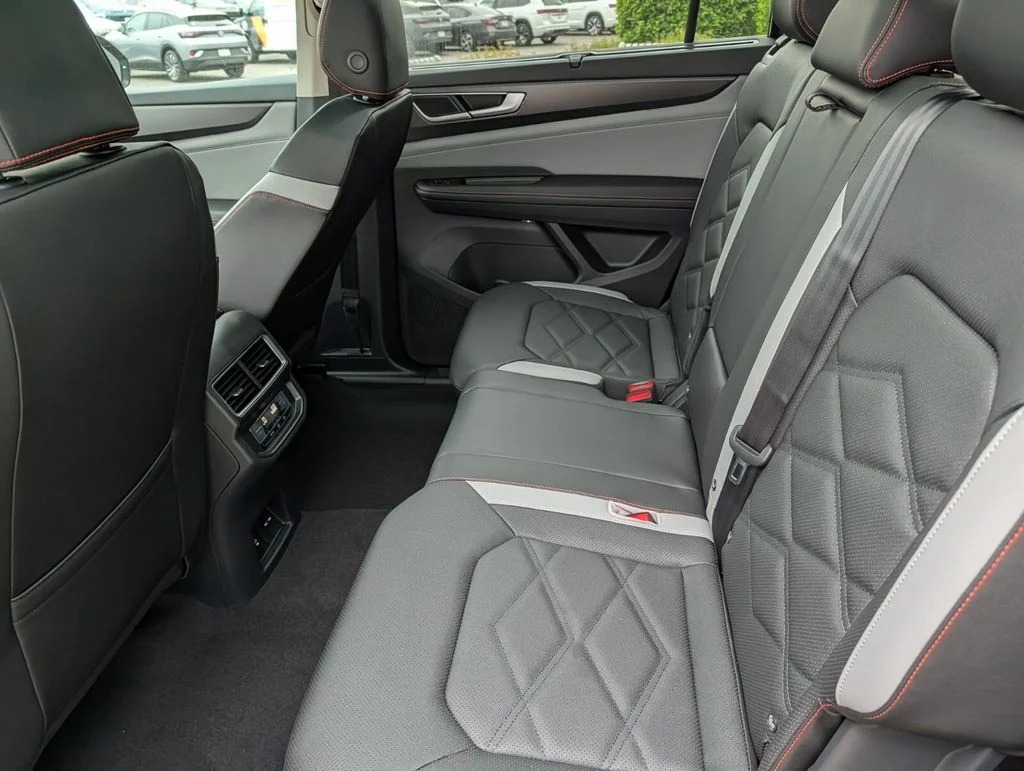 New 2026 Black Volkswagen 2.0T Peak Edition image 12