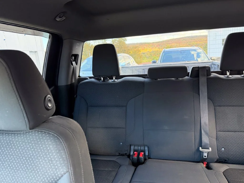 Used 2021 BLACK Chevrolet Custom image 19