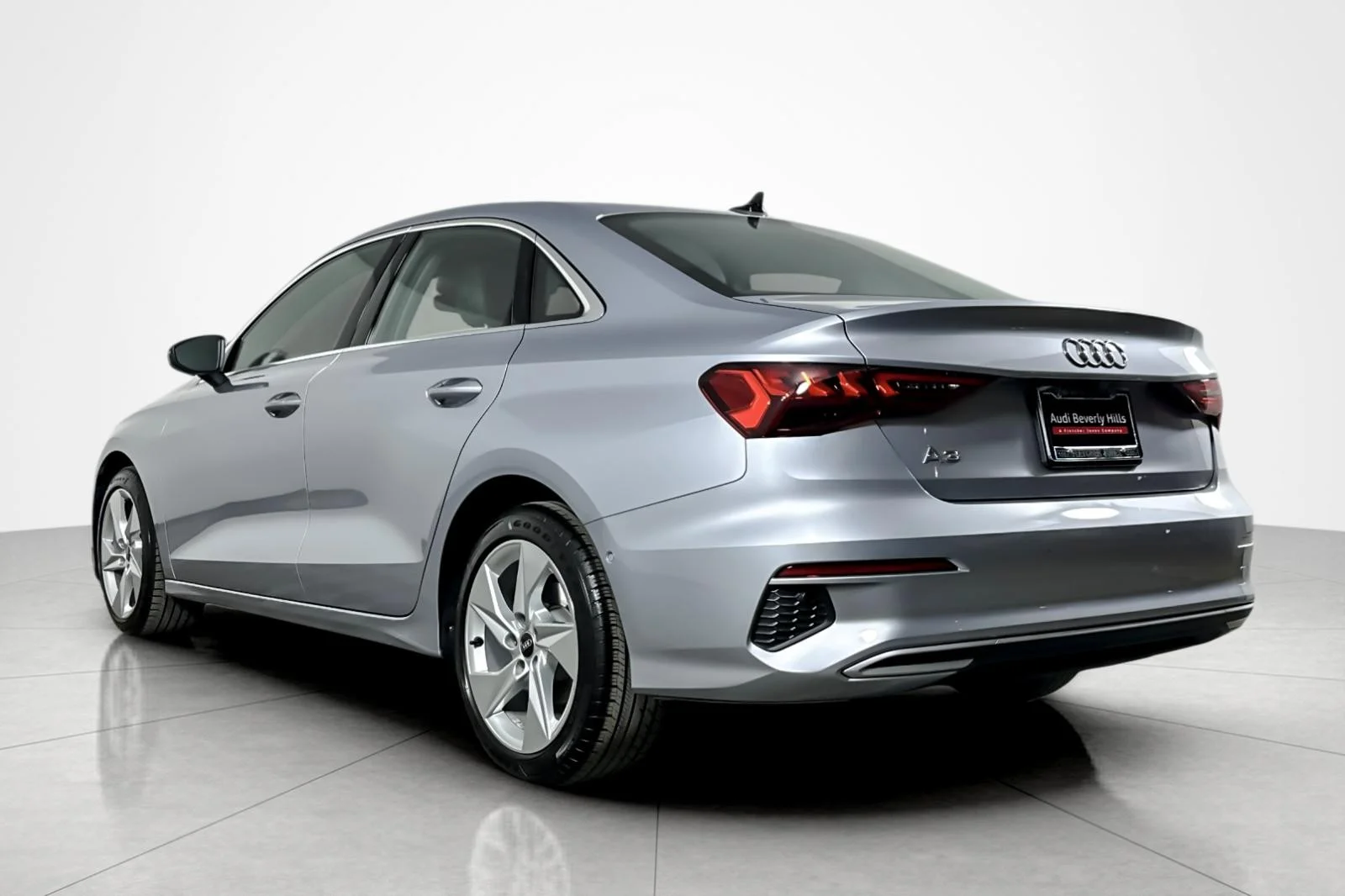 Used 2023 Florett Silver Metallic Audi Premium Plus 40 TFSI image 3
