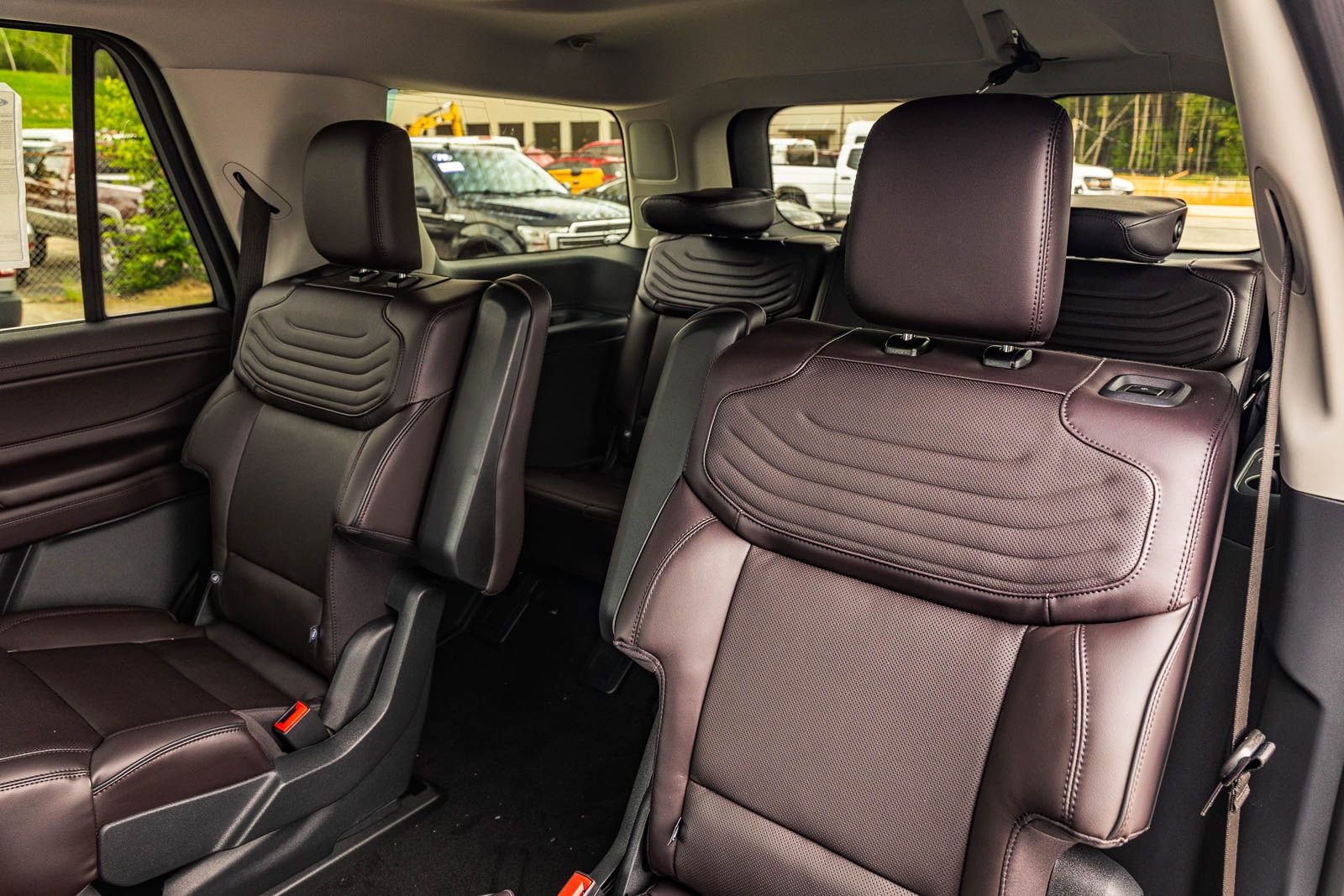 New 2026 Agate Black Metallic Ford Platinum® image 21