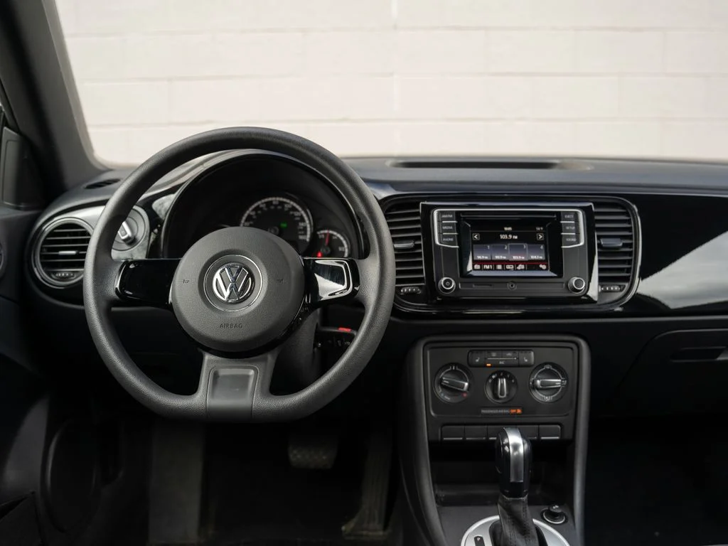 Used 2016 Black Volkswagen 1.8T image 21